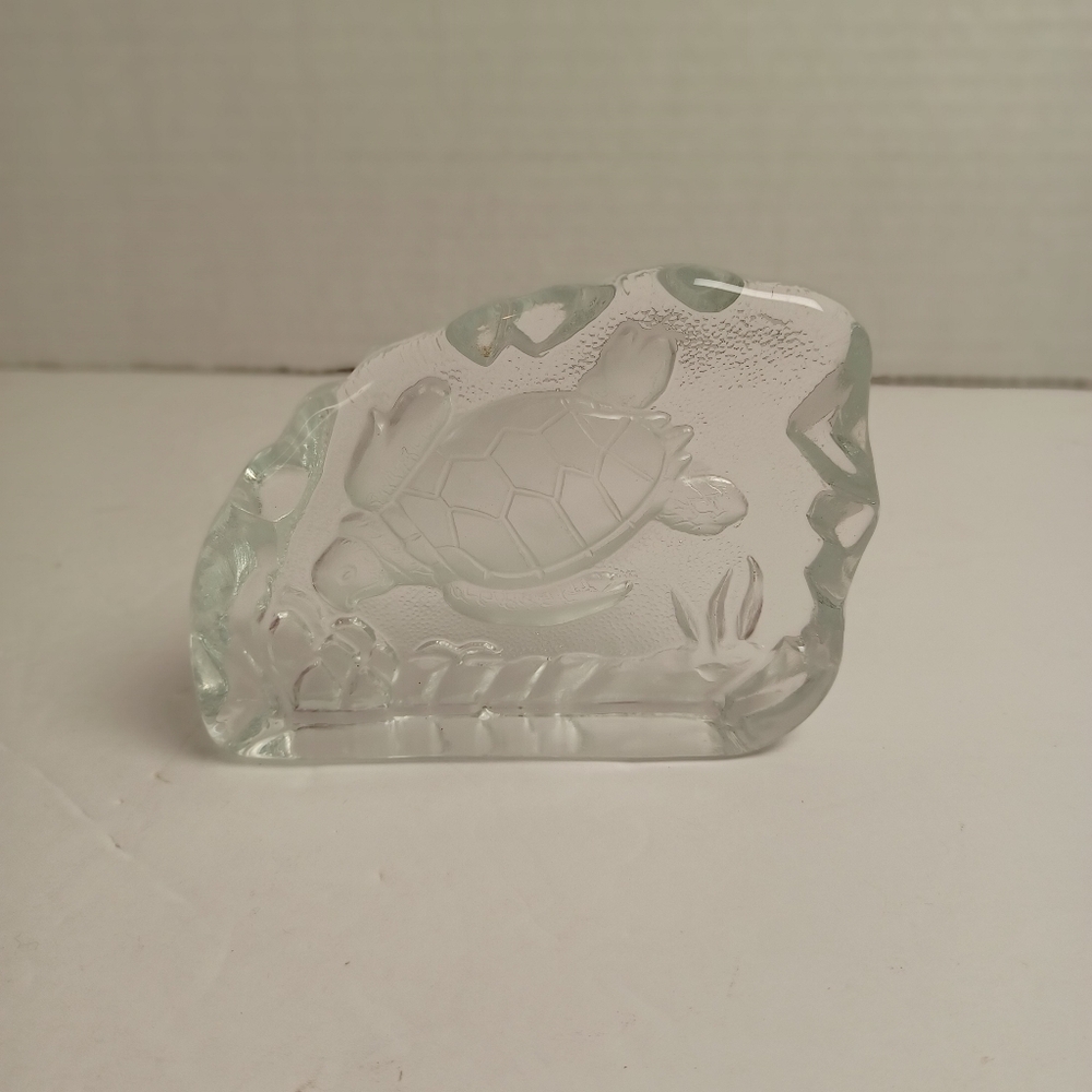 Clear Art Glass Paperweight‎ Solid Glass 3D Impressed Etched Frosted Sea Turtle